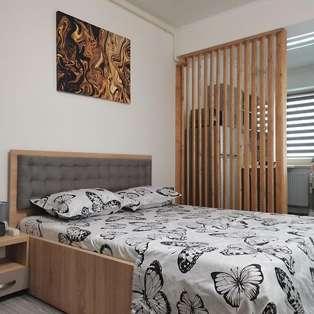 Lemon Bite Studio Stefan Building นาโวดาริ ภายนอก รูปภาพ