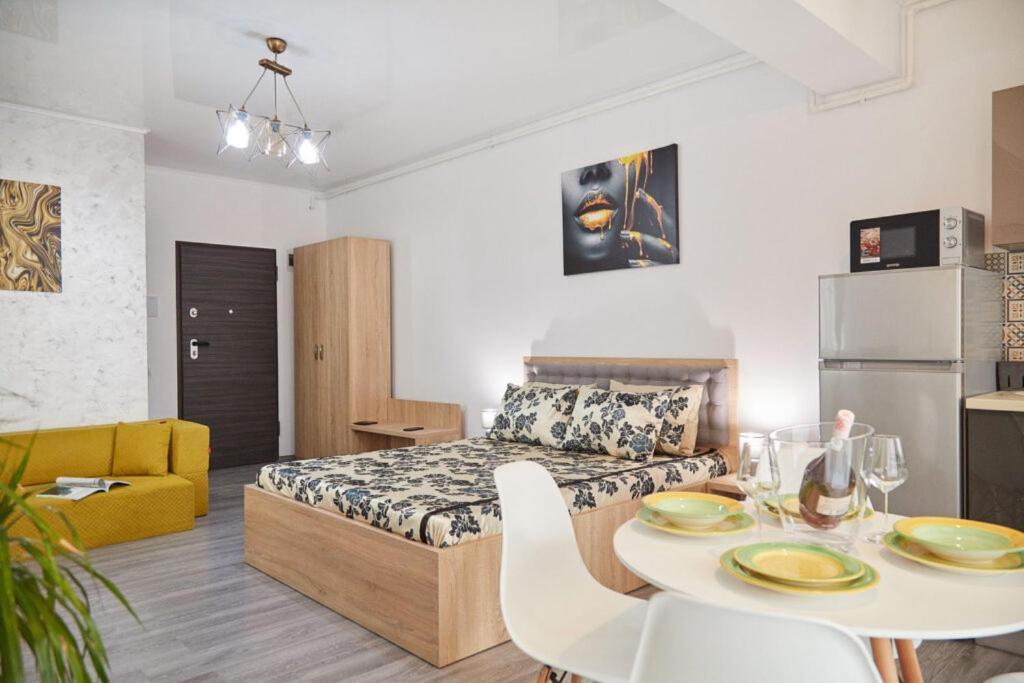 Lemon Bite Studio Stefan Building นาโวดาริ ภายนอก รูปภาพ