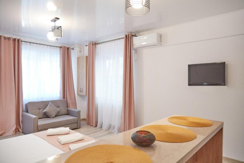 Lemon Bite Studio Stefan Building นาโวดาริ ภายนอก รูปภาพ
