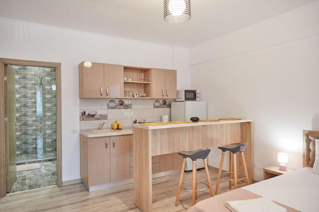 Lemon Bite Studio Stefan Building นาโวดาริ ภายนอก รูปภาพ